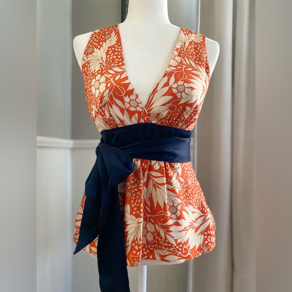 Wendy Hil 100% Silk Blouse